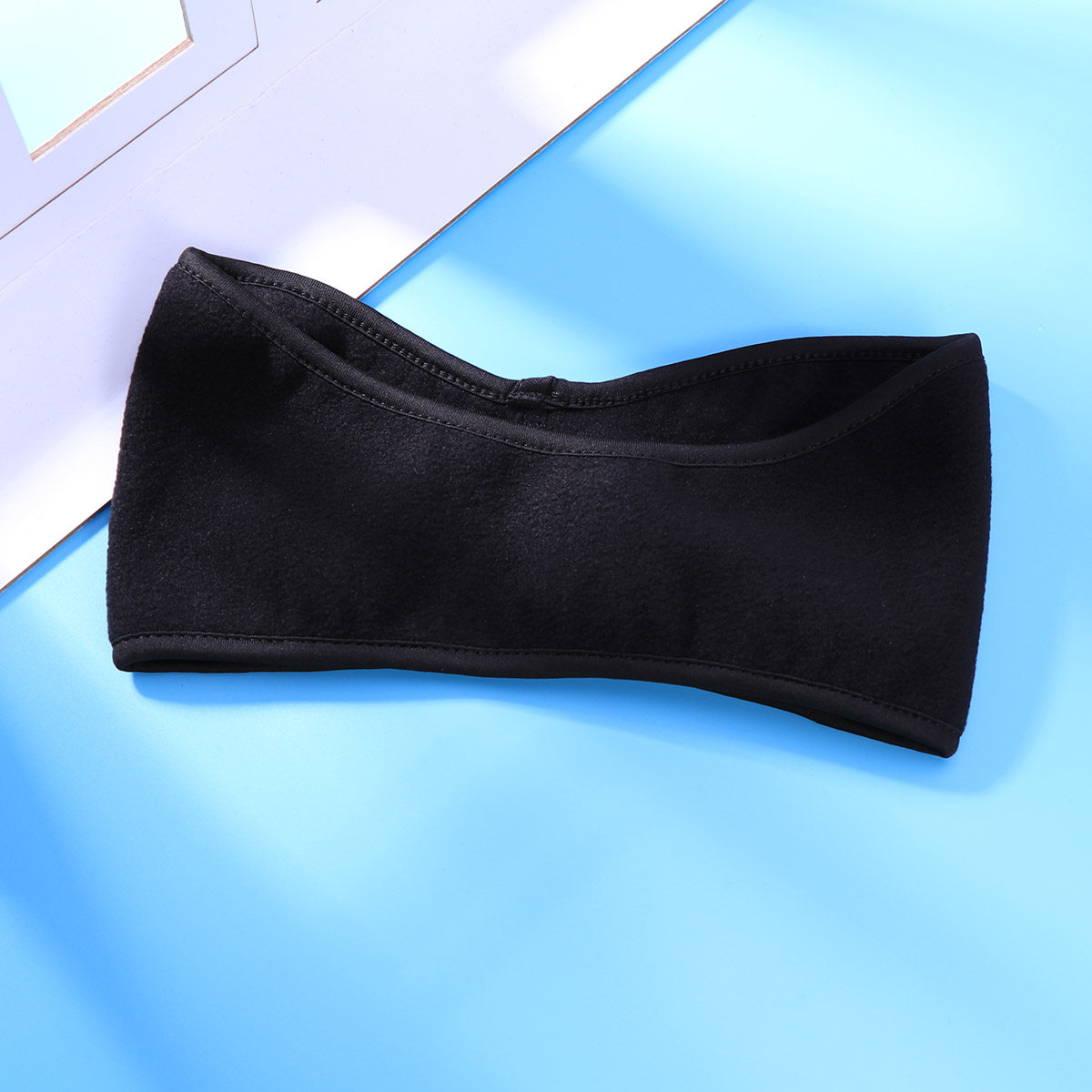 Uniwersalna czarna opaska na g – Fleece Ear Warmer Band recenzja i cena